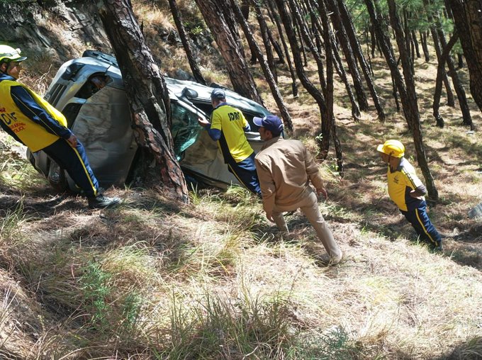 उत्तराखंड: दुखद खबर यात्री बस खाई में गिरी, 6 की मौत 11 यात्री गंभीर रूप से घायल